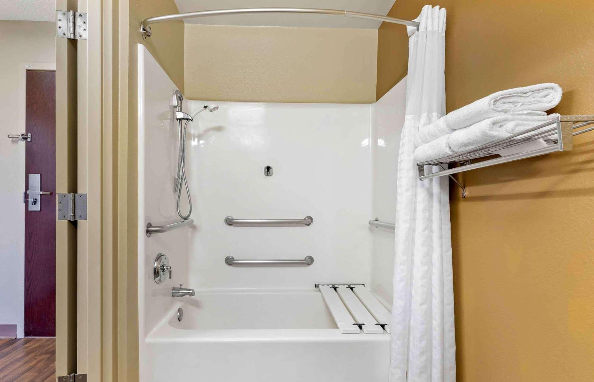 Extended Stay America Suites - Fort Lauderdale - Cypress Creek - Nw 6Th Way ภายนอก รูปภาพ